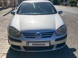Volkswagen Golf 2005 года за 3 599 999 тг. в Астана – фото 2