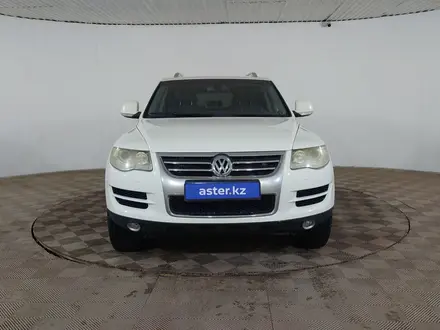 Volkswagen Touareg 2007 года за 4 860 000 тг. в Шымкент – фото 2