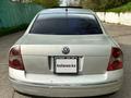 Volkswagen Passat 2005 годаfor2 000 000 тг. в Алматы – фото 4