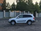 Toyota RAV4 2000 года за 3 800 000 тг. в Астана