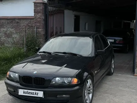 BMW 330 2001 года за 4 500 000 тг. в Алматы