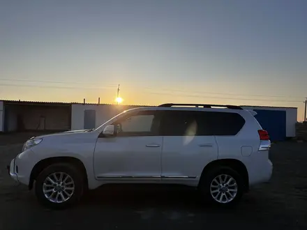 Toyota Land Cruiser Prado 2009 года за 13 000 000 тг. в Актау – фото 2