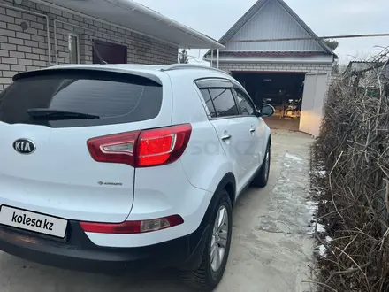 Kia Sportage 2013 года за 7 900 000 тг. в Актобе – фото 4