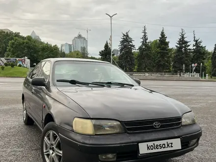 Toyota Carina E 1995 года за 1 800 000 тг. в Алматы