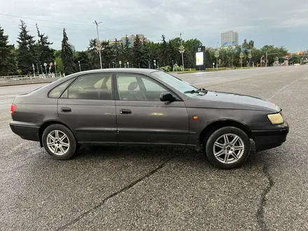 Toyota Carina E 1995 года за 1 800 000 тг. в Алматы – фото 2