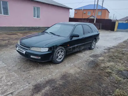 Honda Accord 1995 года за 1 700 000 тг. в Кульсары – фото 2