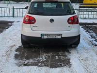 Volkswagen Golf 2006 годаүшін4 000 000 тг. в Алматы