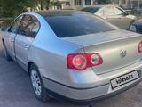 Volkswagen Passat 2005 годаүшін2 800 000 тг. в Караганда – фото 3