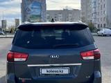 Kia Carnival 2016 годаүшін10 500 000 тг. в Астана – фото 4