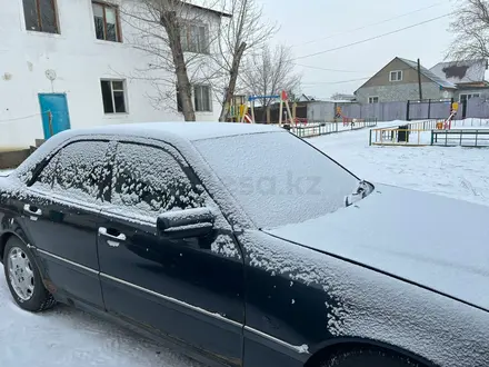 Mercedes-Benz C 180 1996 года за 1 600 000 тг. в Аксу – фото 3