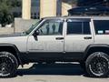 Jeep Cherokee 2000 г.