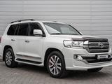 Toyota Land Cruiser 2019 годаfor32 950 000 тг. в Астана – фото 3