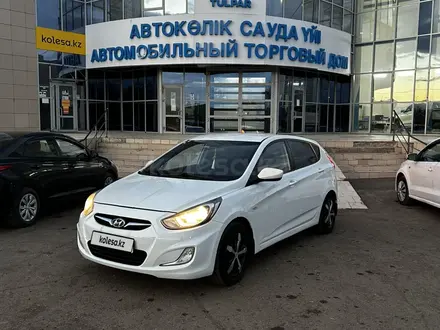 Hyundai Accent 2013 года за 5 100 000 тг. в Уральск – фото 2