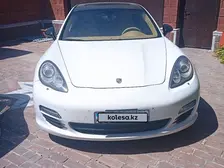 Porsche Panamera, 2011