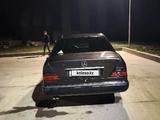 Mercedes-Benz E 260 1992 года за 950 000 тг. в Шымкент – фото 3