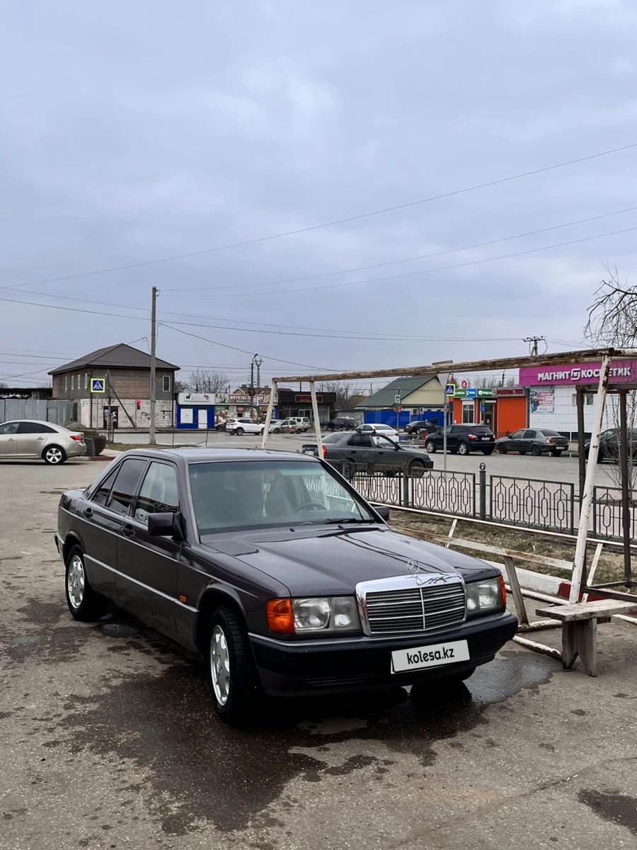 Mercedes-Benz 190 1993 г.