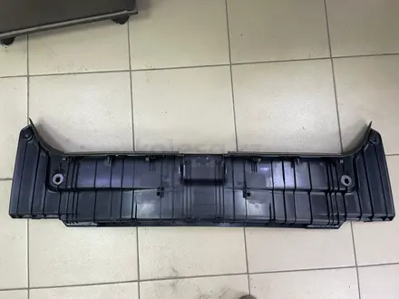 Обшивка багажника задняя Toyota Camry 70 за 52 000 тг. в Караганда – фото 2