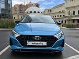 Hyundai i20 2023 года за 7 777 000 тг. в Астана – фото 2