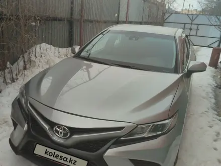 Toyota Camry 2018 года за 13 800 000 тг. в Актобе