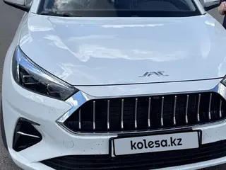 JAC J7