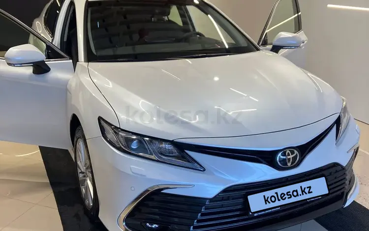 Toyota Camry 2023 года за 19 700 000 тг. в Усть-Каменогорск