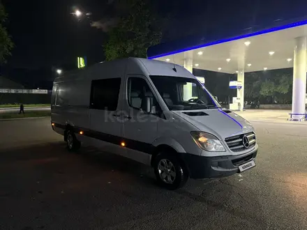 Mercedes-Benz Sprinter 2012 года за 11 900 000 тг. в Алматы – фото 2