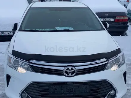 Toyota Camry 2015 года за 10 600 000 тг. в Шымкент