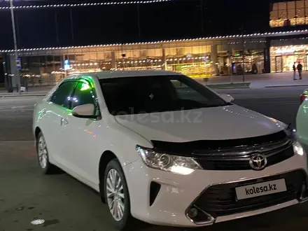 Toyota Camry 2015 года за 10 600 000 тг. в Шымкент – фото 27