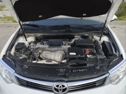 Toyota Camry 2015 года за 10 600 000 тг. в Шымкент – фото 49