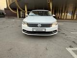 Volkswagen Passat 2017 годаfor7 500 000 тг. в Алматы – фото 2