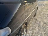 Volkswagen Caravelle 2002 годаfor5 500 000 тг. в Семей – фото 2