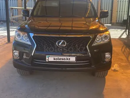 Lexus LX 570 2012 года за 28 000 000 тг. в Атырау