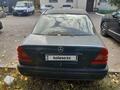 Mercedes-Benz C 180 1994 года за 950 000 тг. в Астана – фото 4