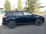 Toyota RAV4 2019 года за 10 500 000 тг. в Актобе