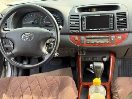 Toyota Camry 2001 года за 6 000 000 тг. в Актобе – фото 7