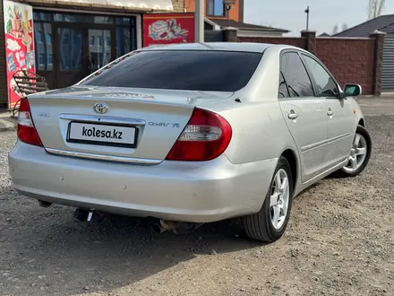 Toyota Camry 2001 года за 6 000 000 тг. в Актобе – фото 13