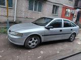 Opel Vectra 1998 года за 1 500 000 тг. в Актобе – фото 2