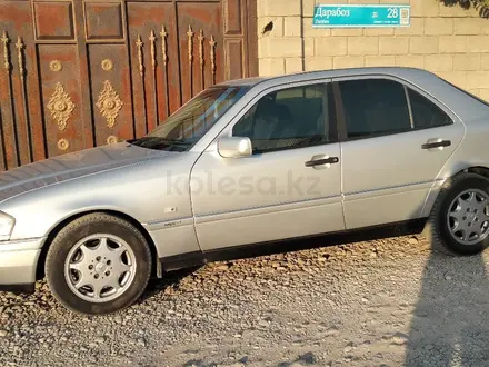 Mercedes-Benz C 220 1994 года за 2 100 000 тг. в Шымкент