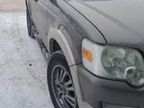 Ford Explorer 2006 года за 7 100 000 тг. в Астана – фото 2