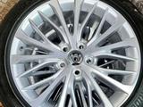 Комплект колес от Камри 70 R18 за 490 000 тг. в Караганда – фото 3