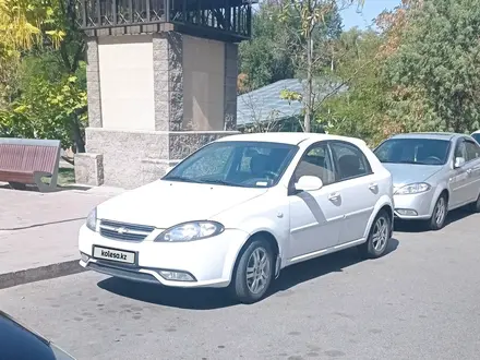 Chevrolet Lacetti 2012 года за 3 200 000 тг. в Алматы – фото 4