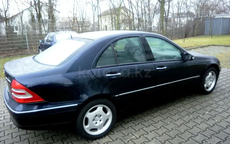 Mercedes-Benz C 200 2004 года за 4 700 000 тг. в Караганда