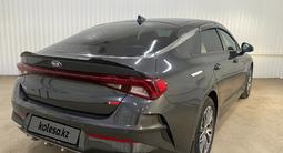 Kia K5 2021 года за 9 642 750 тг. в Астана – фото 2