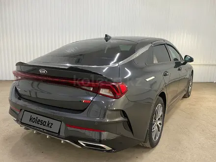 Kia K5 2021 года за 9 395 500 тг. в Астана – фото 2