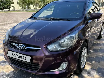 Hyundai Solaris 2012 года за 4 400 000 тг. в Павлодар – фото 2