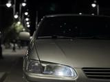 Toyota Camry 1998 года за 3 200 000 тг. в Талдыкорган – фото 2