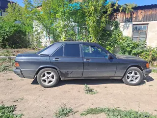 Mercedes-Benz 190
