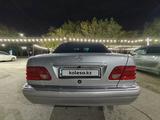 Mercedes-Benz E 280 1996 годаүшін2 500 000 тг. в Жезказган – фото 4