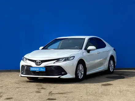 Toyota Camry 2019 года за 12 960 000 тг. в Алматы