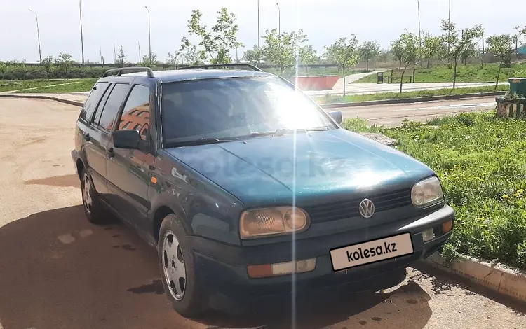 Volkswagen Golf 1994 года за 1 600 000 тг. в Астана